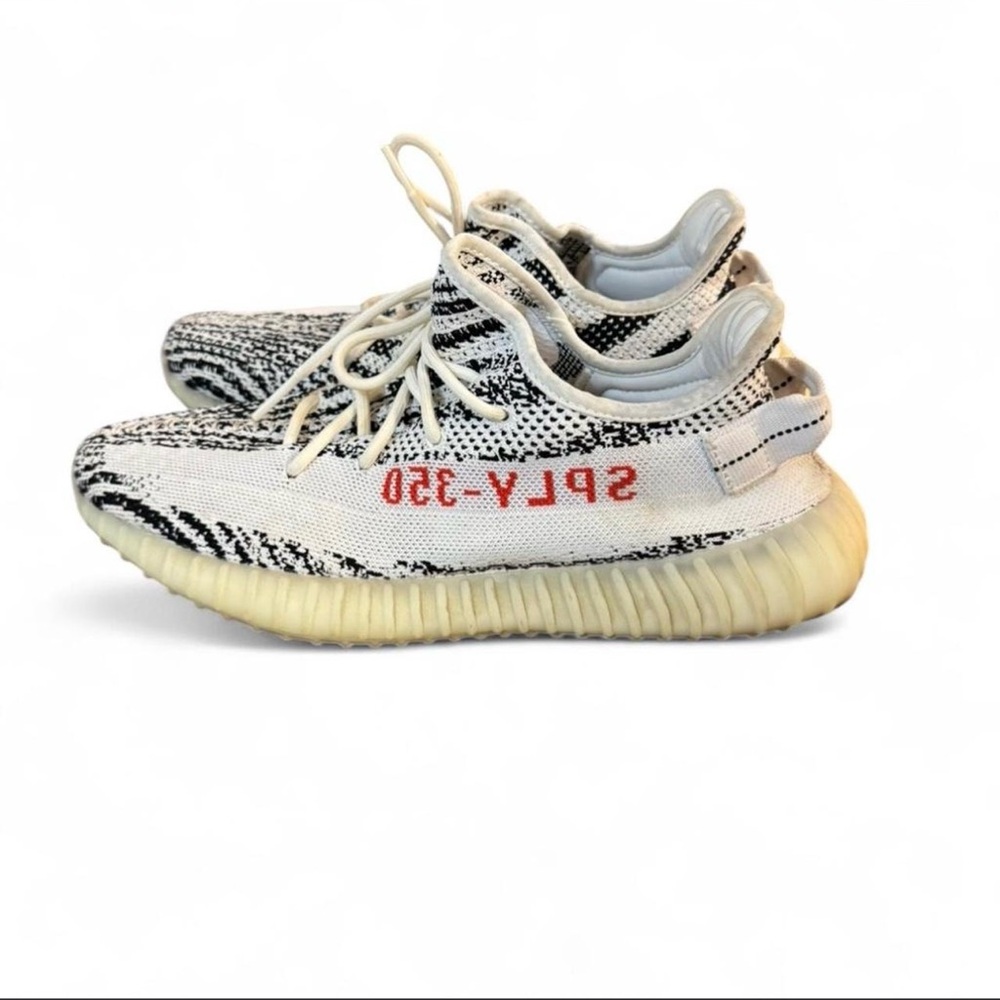 Yeezy Boost 350 V2 Zebra Sneakers